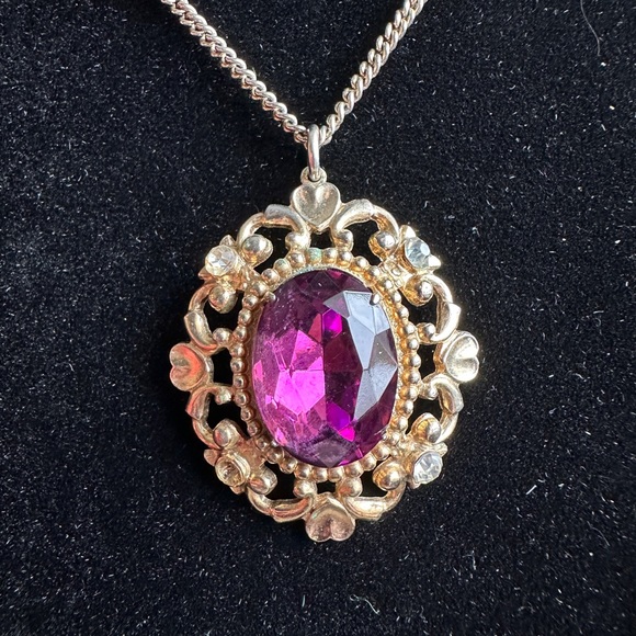 Vintage CORO Pendant Costume Jewelry with 14” chain - Picture 1 of 10